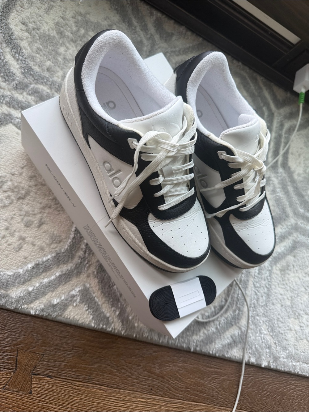 ALO Recovery Sneakers